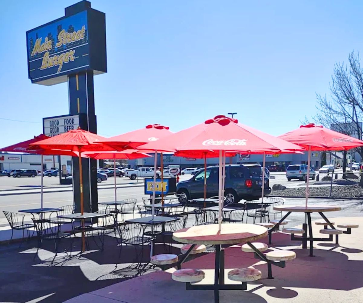 Outdoor dining area at Main Street Burger in Meridian, ID