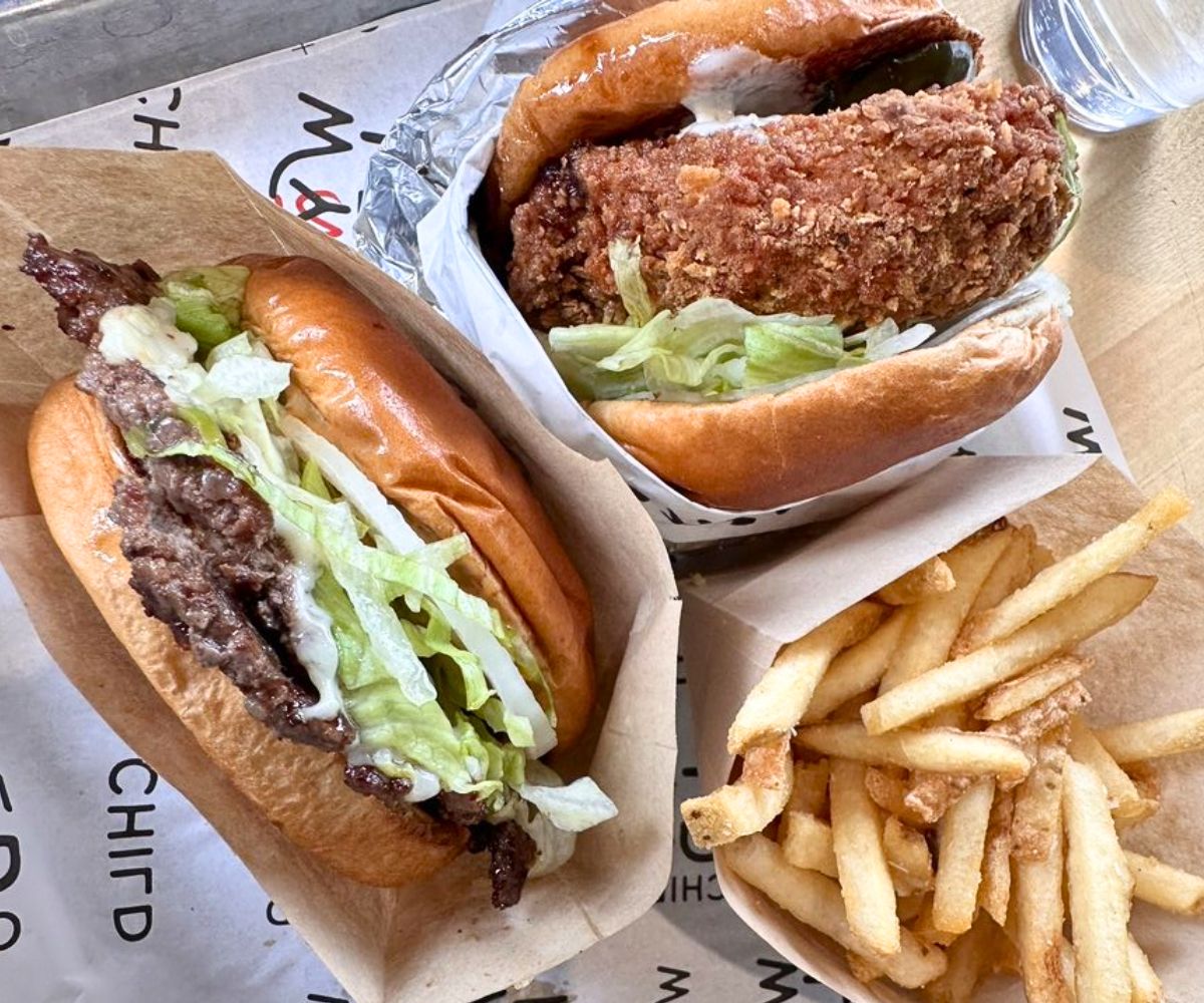burger and chicken sandwich at Wyld Burger in Boise, Idaho