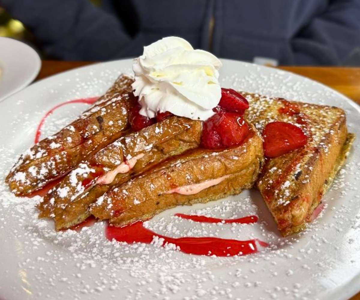 Stuffed French Toast at Brasas Pancake House in Cicero, Illinois
