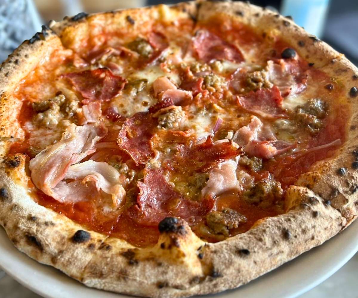 Mamma Mia at Brick Fire Tavern in Honolulu, HI