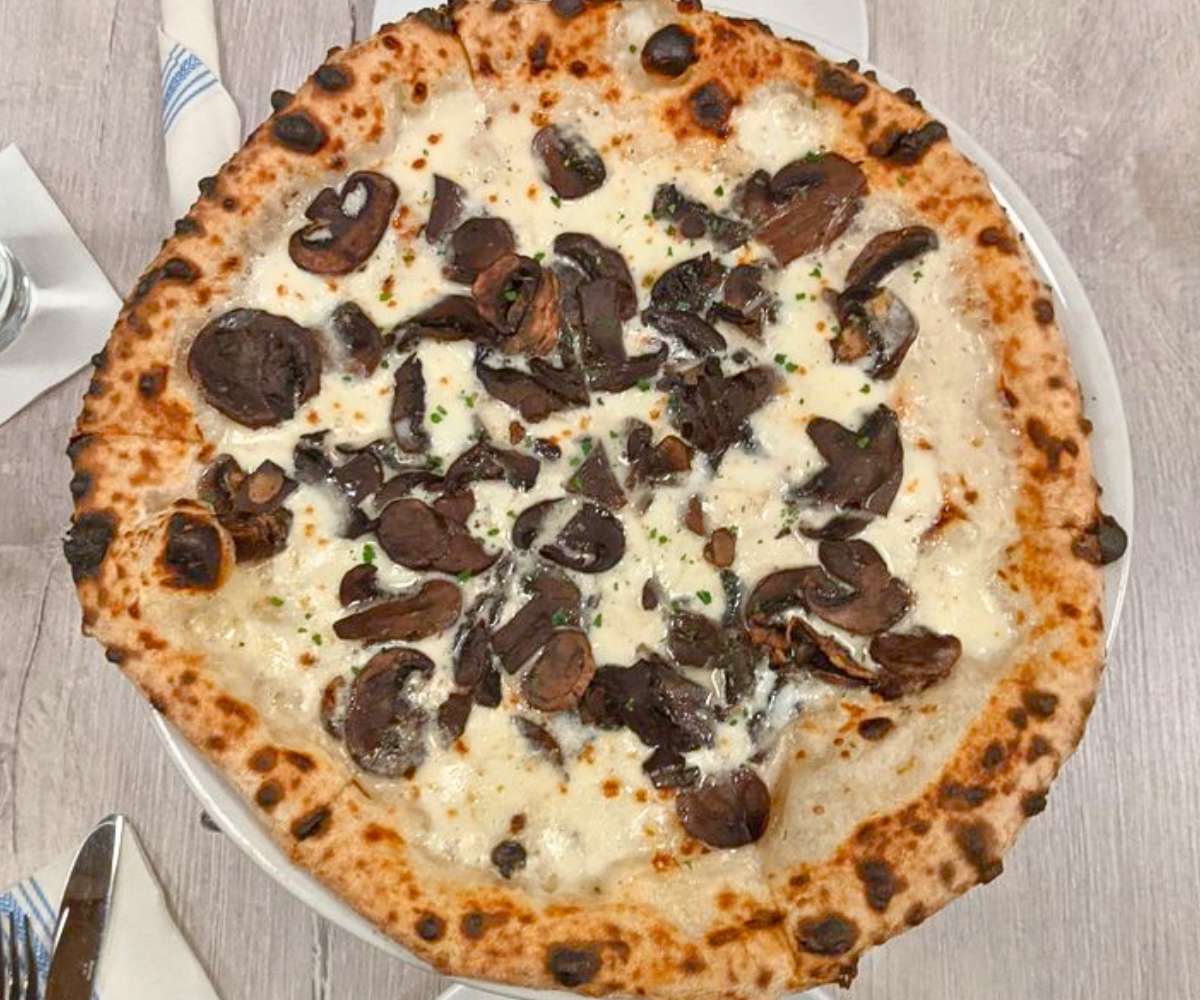 Funghi Pizza at Brick Fire Tavern in Honolulu, Hawaii