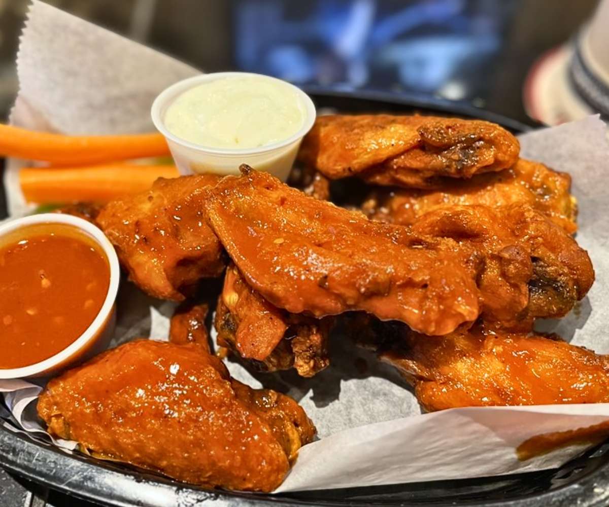 wings at Hop'n Moose in Rutland, Vermont