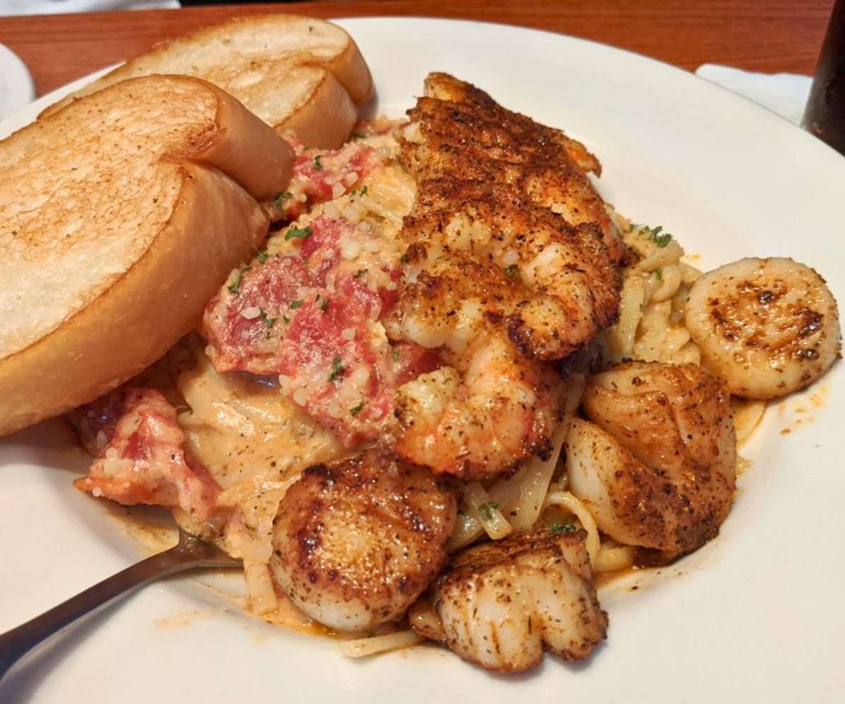 Cajun Shrimp and Scallop Pasta at Salt Water Grill in Corpus Christi, Texas