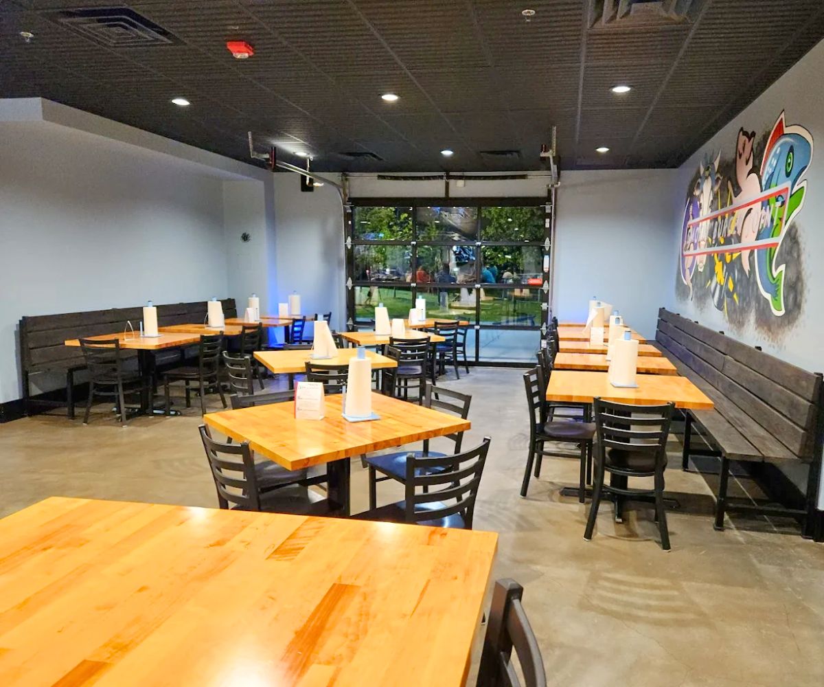 interior of Peppered Pig in Huntsville, Alabama