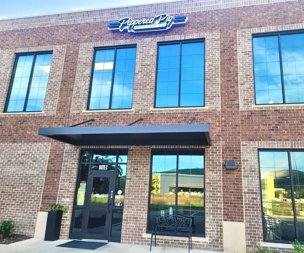 exterior of Peppered Pig in Huntsville, AL