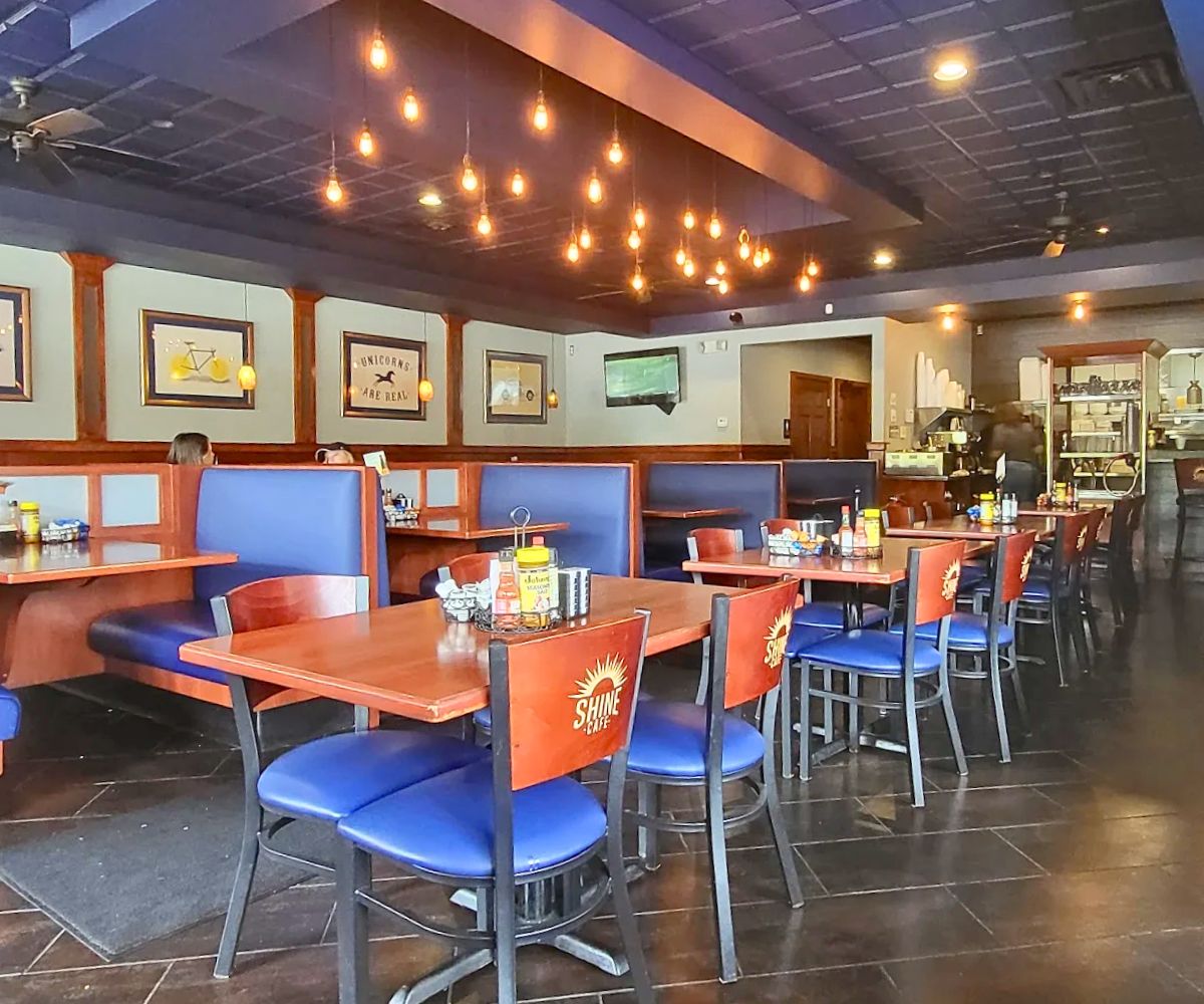 interior of Shine Cafe in Troy, MI