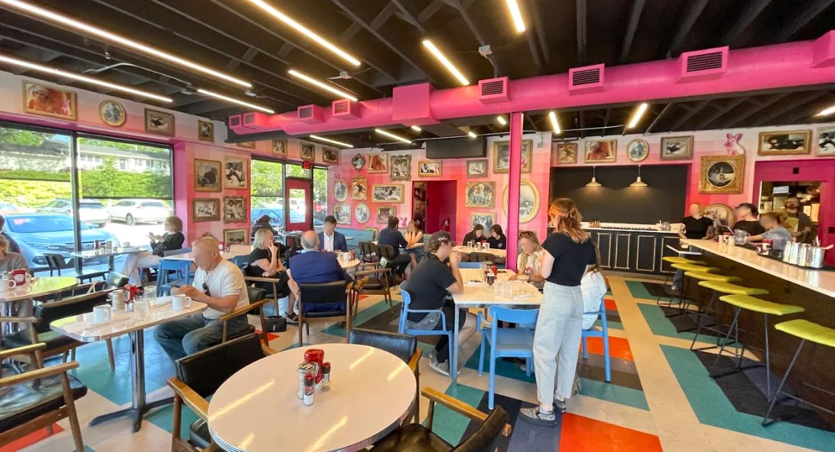 interior of Saddle Creek Breakfast Club in Omaha, Nebraska