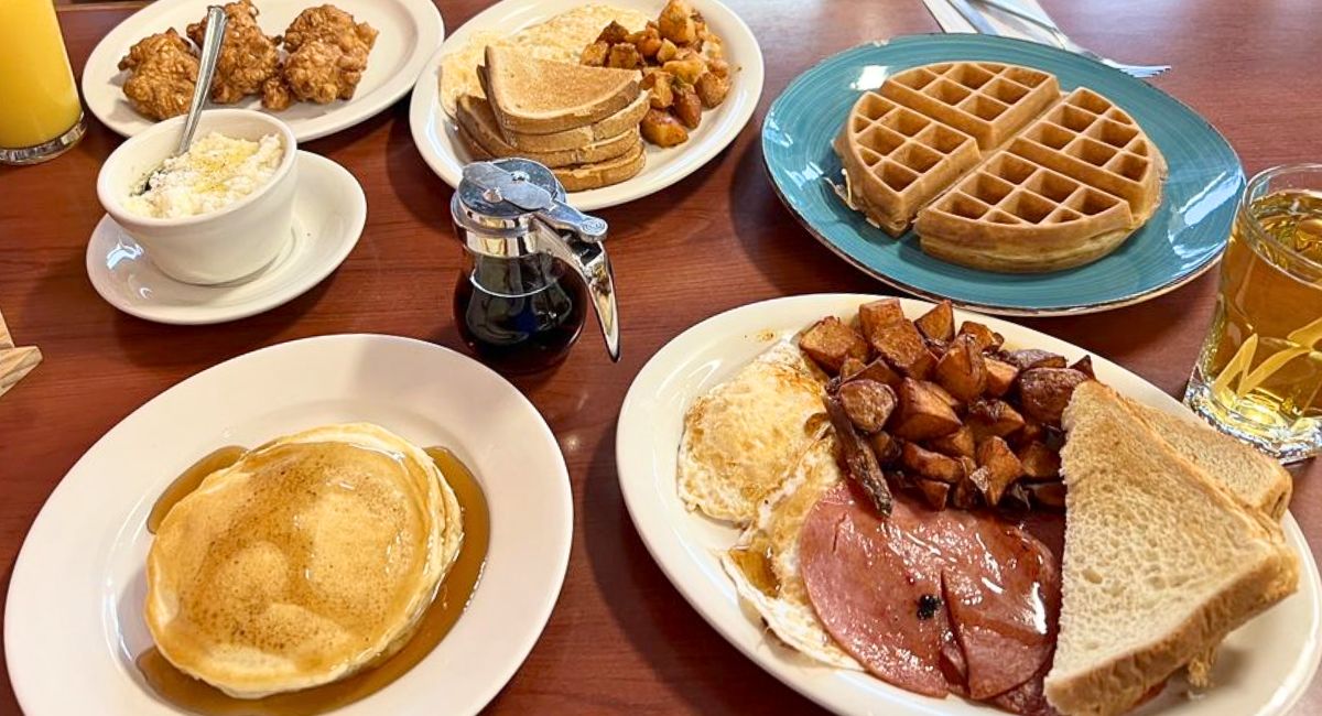 breakfast at The Love of Grub in Clifton, NJ