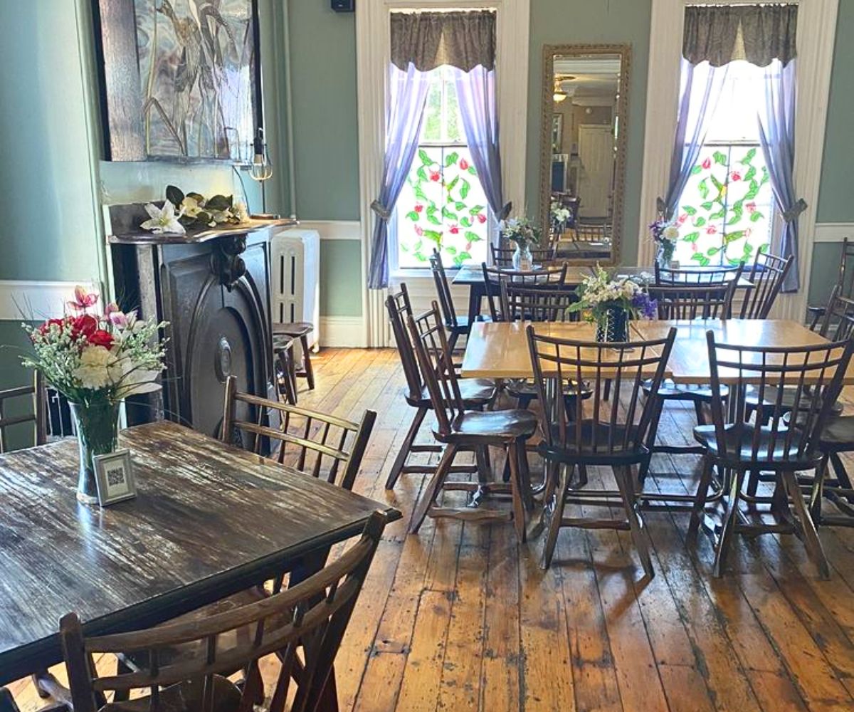 interior of The Grey Fox Grille in Dover, DE