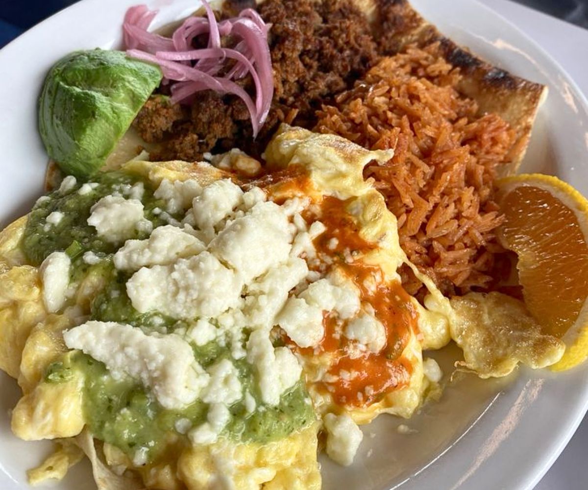 Dos Salsas de Maria at Saddle Creek Breakfast Club in Omaha, NE