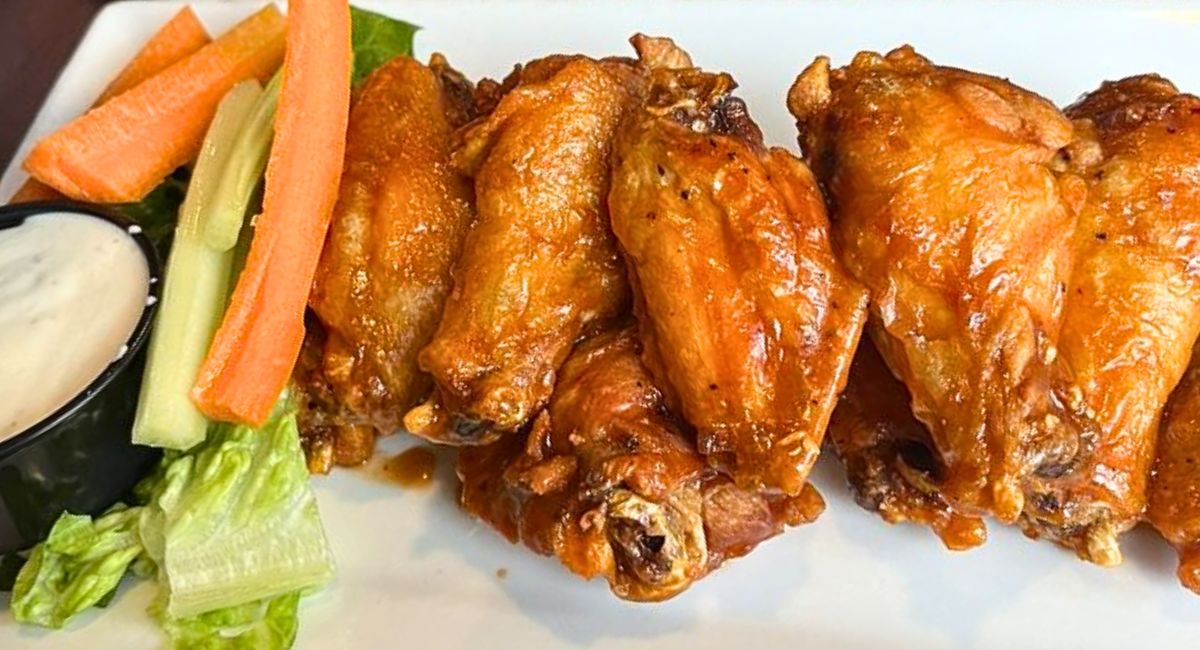 Pub Wings at Madison Brewing Company Pub & Restaurant in Bennington, Vermont