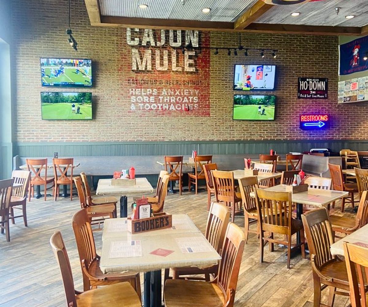 interior of 55 South in Brentwood, Tennessee