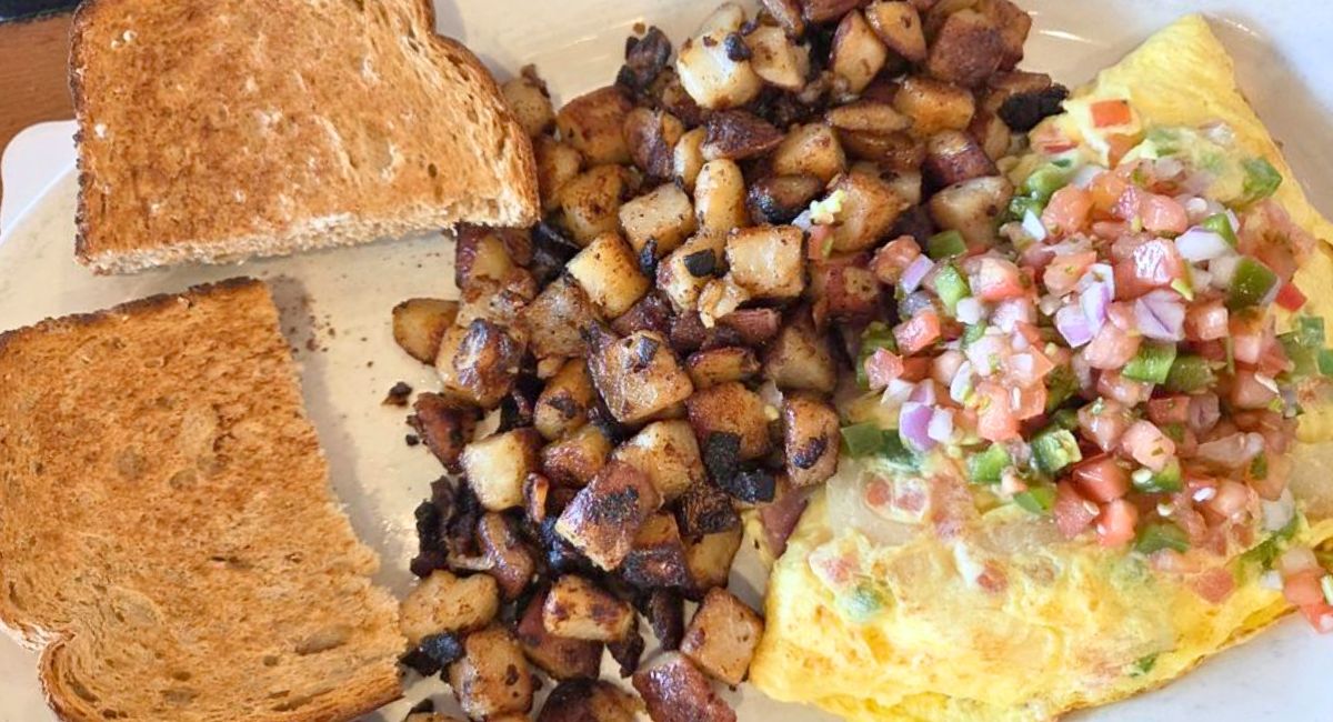 Western Omelette at Eggcellence Brunchery in Annapolis, MD