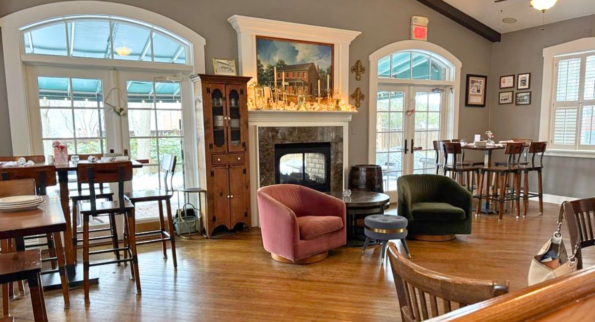 interior of Hendel's in Florissant, Missouri