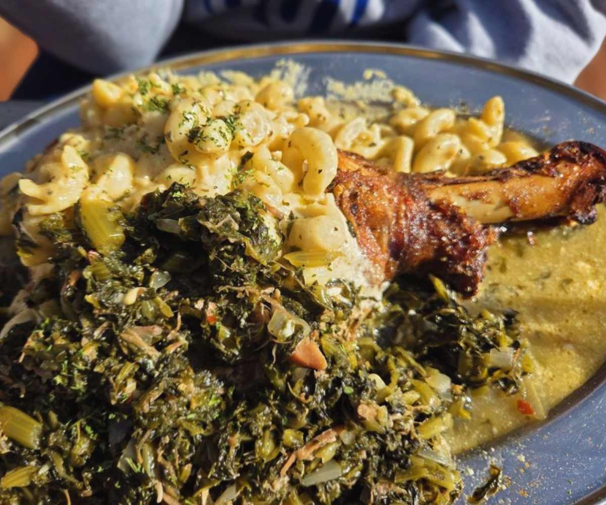 turkey leg with greens and mac and cheese at Uncle Red's Turkey Legs in Memphis TN