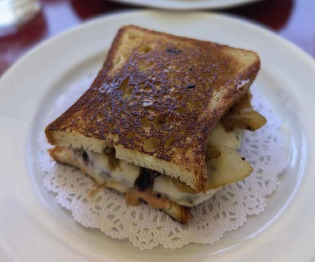 grilled cheese greatness at Dear Donna in Kansas City Missouri