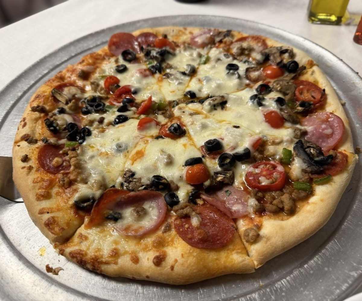 delicious pizza at Joe's Italian Restaurant in Hobbs, new Mexico