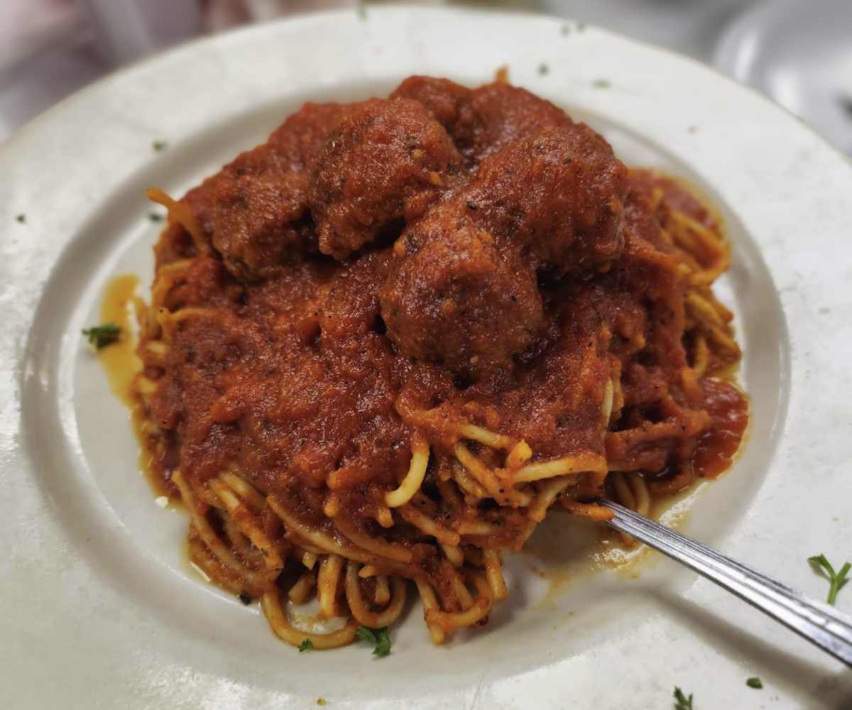 spaghetti and meatballs at joe's italian restaurant in hobbs, new mexico