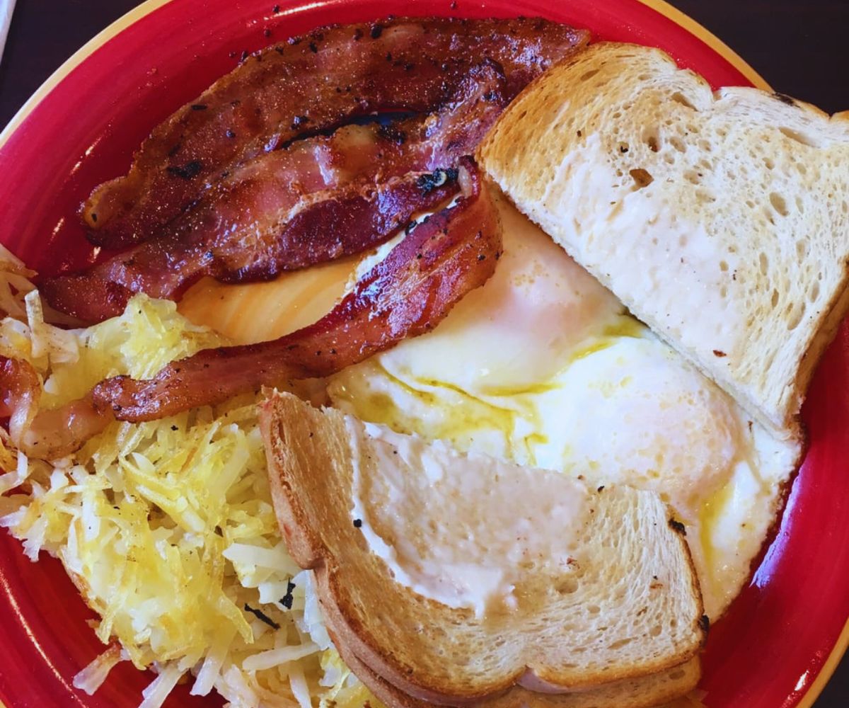 Jim's On Main - Late Riser with Bacon & Hash Browns