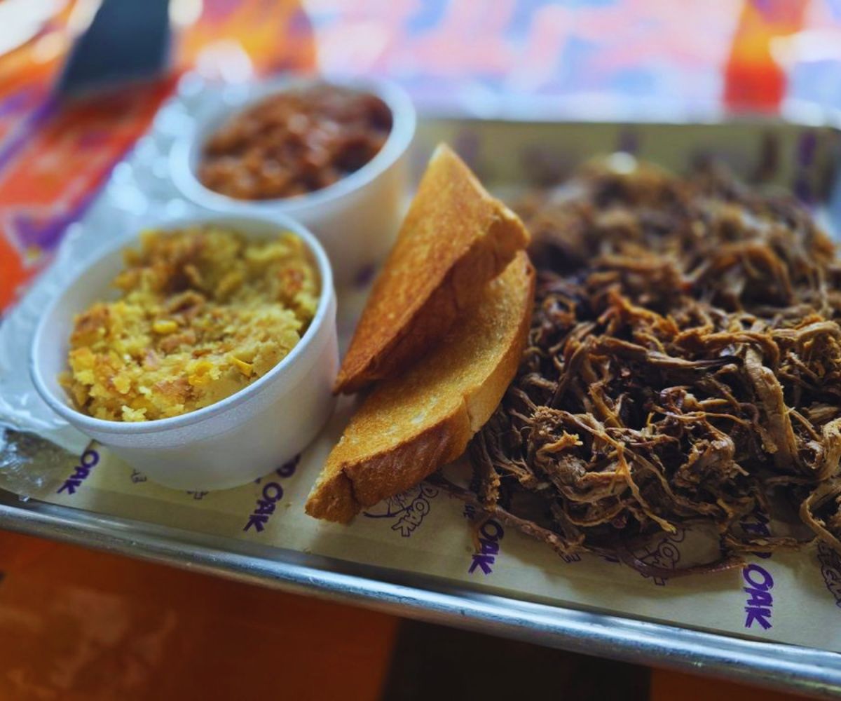 Wicked Oak Barbeque - Brisket Platter with Baked Beans & Hog Feed
