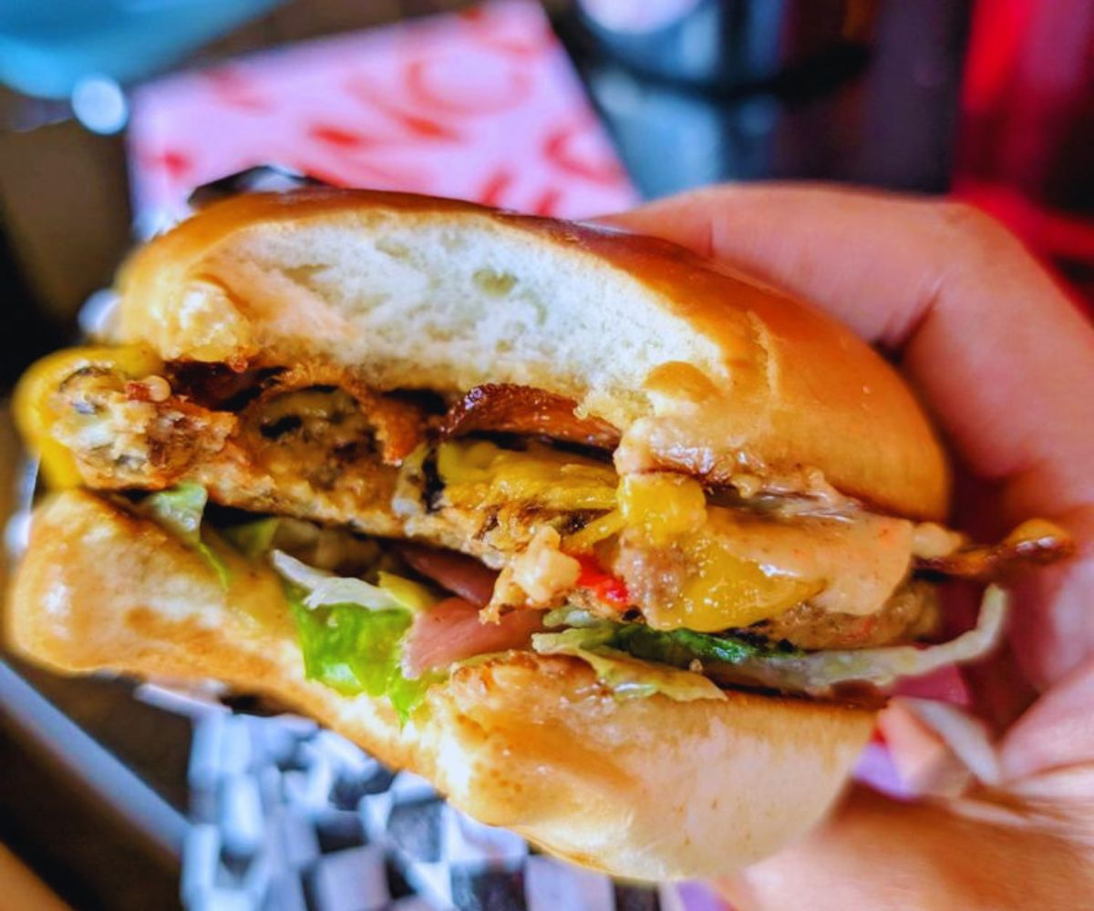 Francis Burger Joint The Garlic Girl Burger