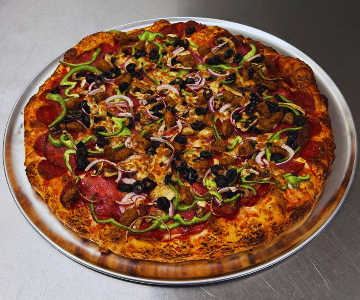 Surefire Pizza - Large Combination Pizza