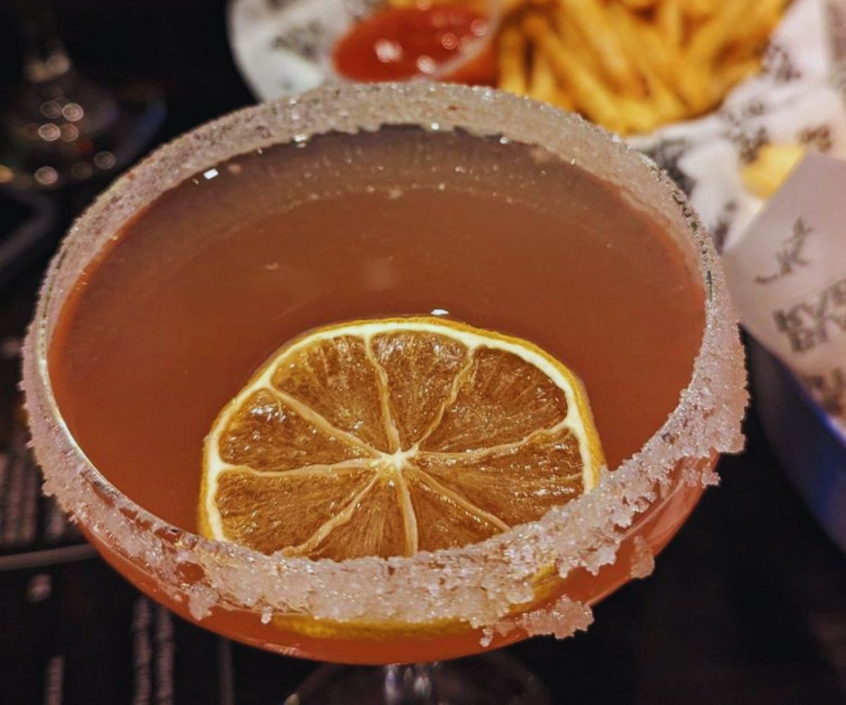 The Black Rabbit - Raspberry Lemon Drop with Lemon Slice