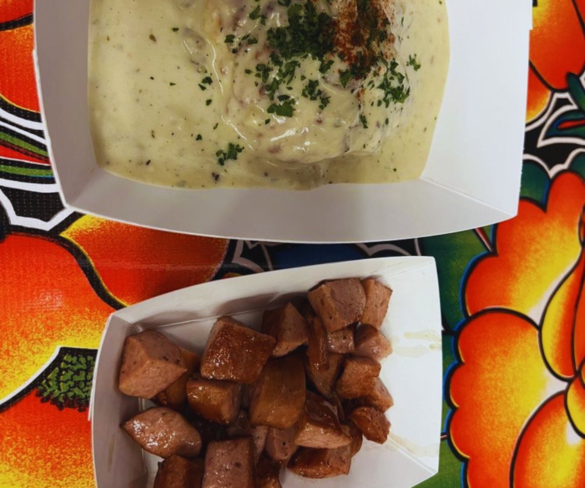 Biscuitclub - Biscuit & Gravy with a side of Elk Sausage