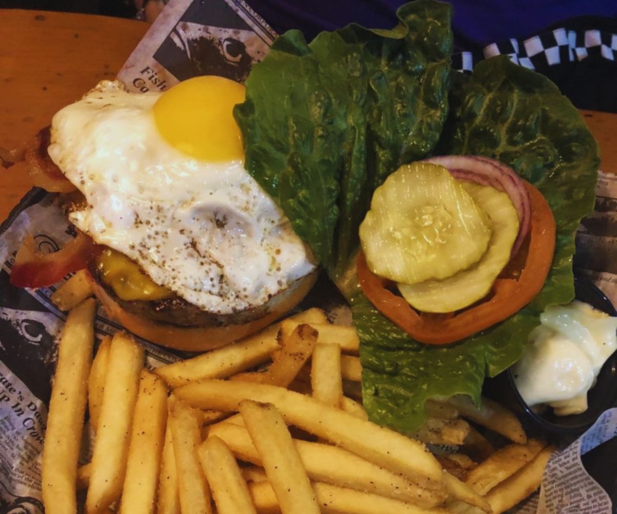 Vanbarry's Public House - Breakfast Burger & Fries