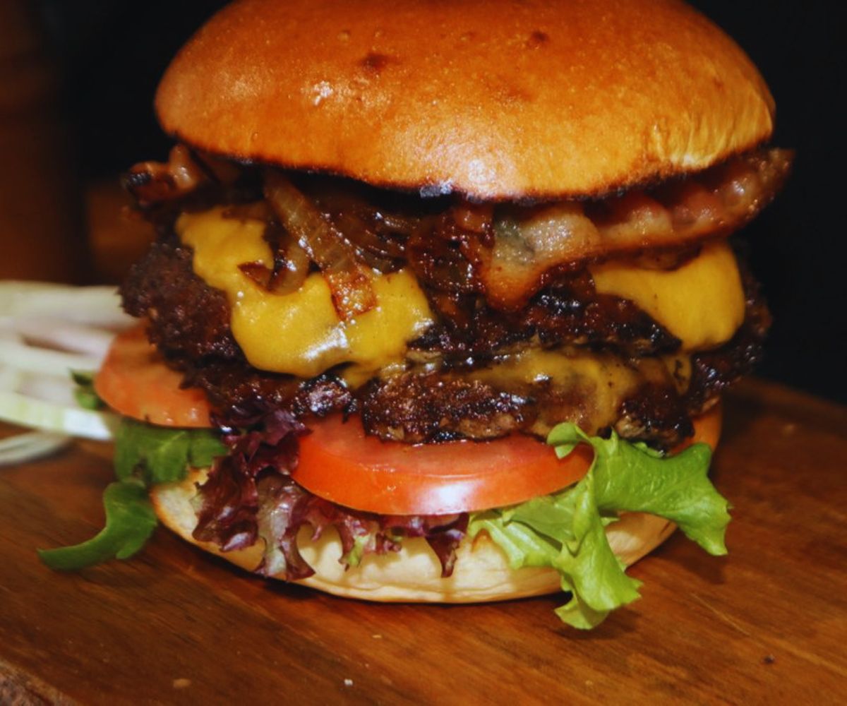Crave Burger Cafe -