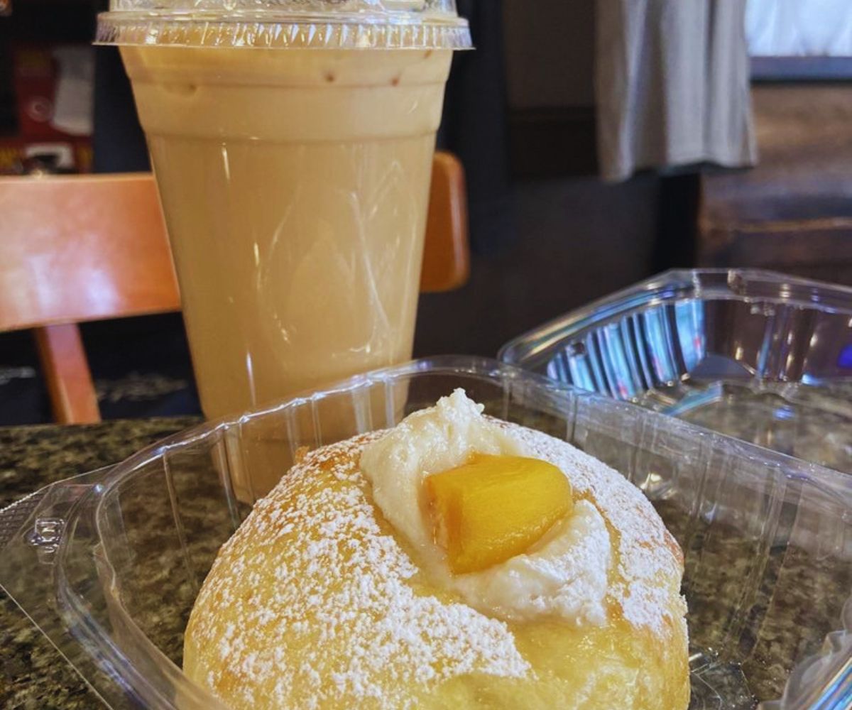 The Coffee House - Iced Vanilla Bean Ginger Latte & Peach Croissant