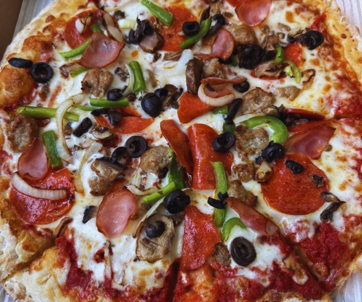 Great Bridge Pizza - Medium Supreme Pizza