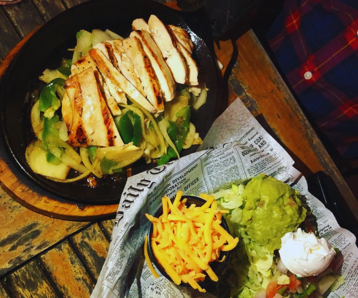 Vanbarry's Public House - Chicken Fajitas 