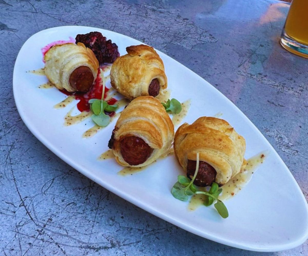 The Animal Farm - Pigs in a Blanket