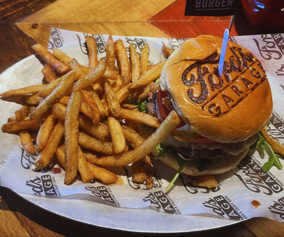 Ford's Garage - Estate Burger