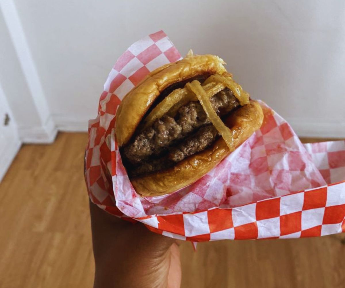 Blue Bird Burgers - Tex-Mex Burger