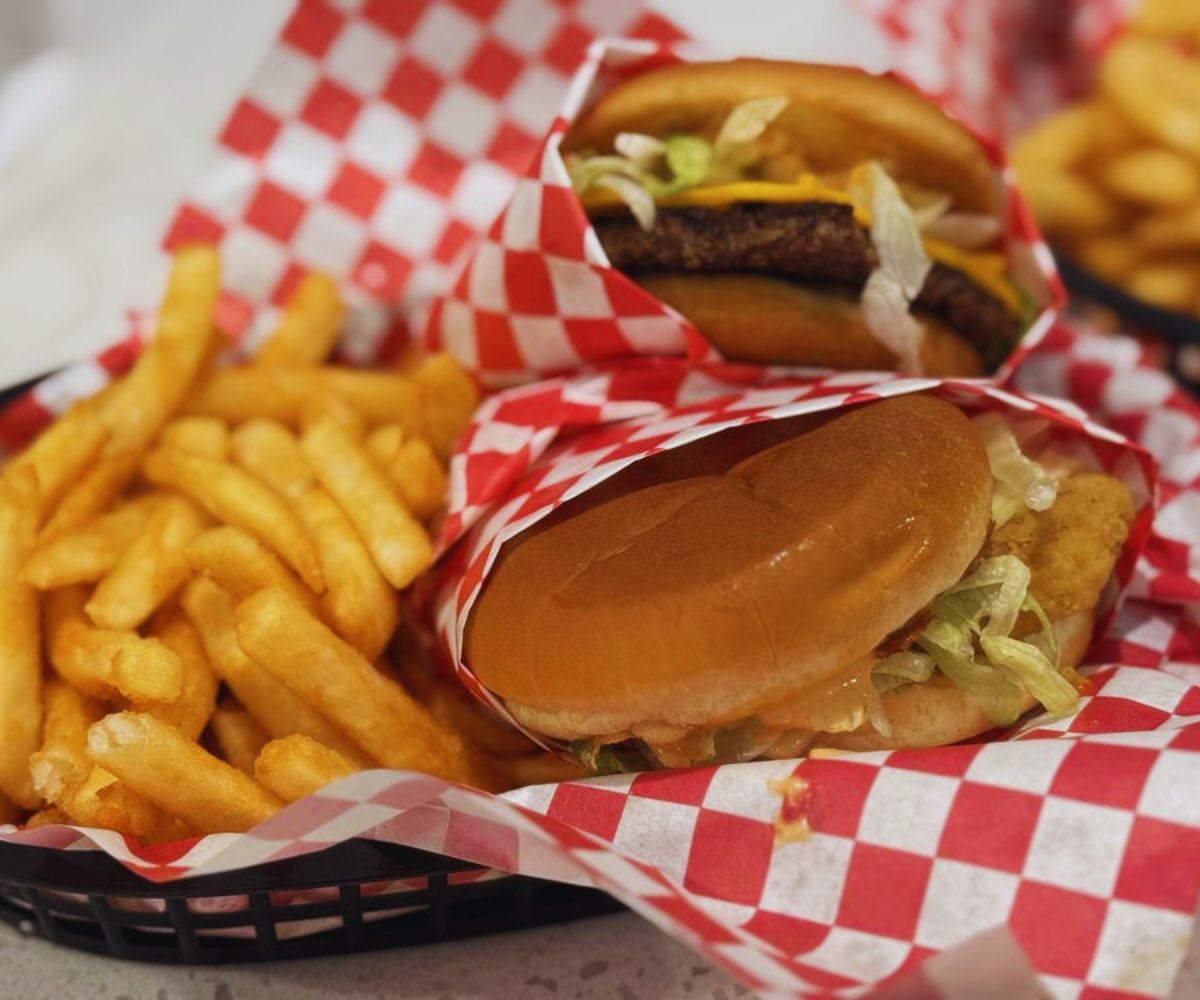 Secret Burger Kitchen Tacoma Smash Burgers - 50/50 Box Classic Smash Burger with Cheese & Classic Crispy Chicken with Cheese Box & Fries