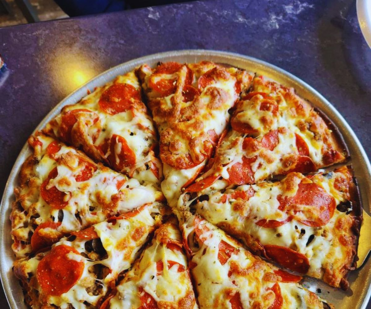 LA Roma Pizza Medium Supreme