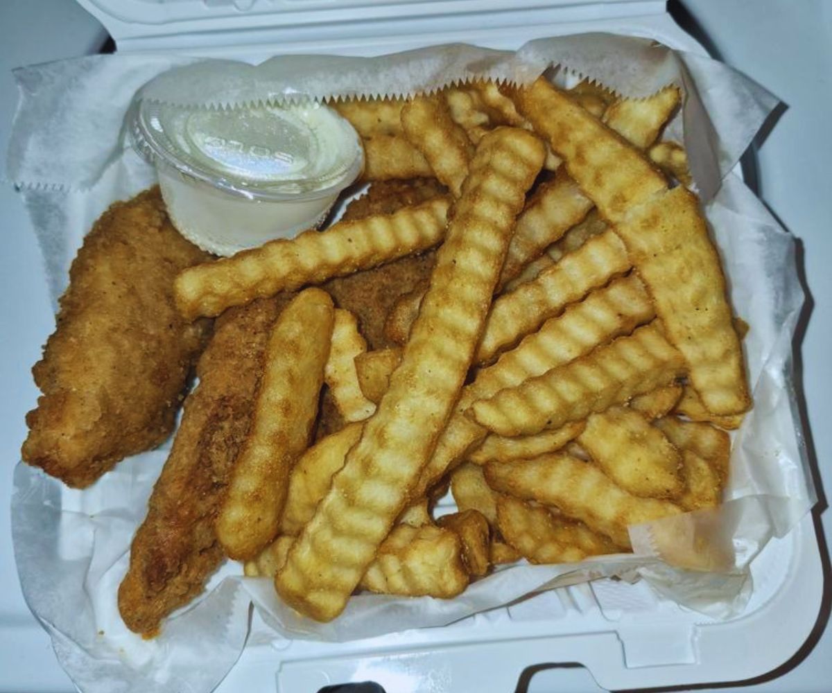 Burger Hut - Chicken Strips & Fries