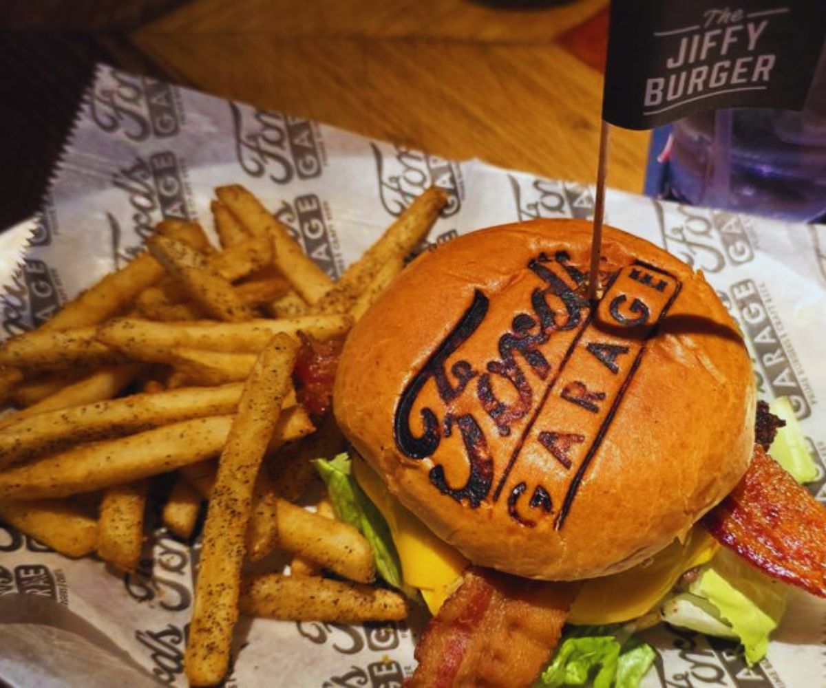Ford's Garage - Jiffy Burger with Fries