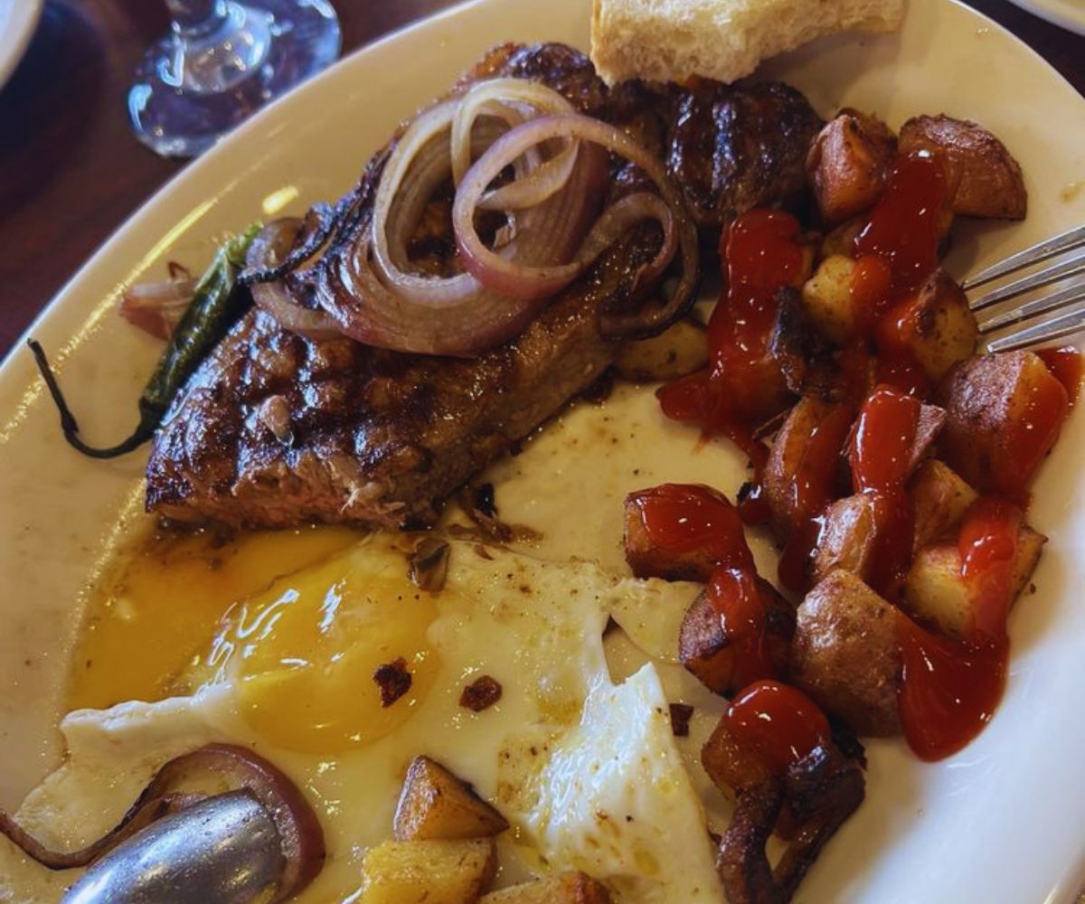 The Best Breakfast Cafe - NY Steak & Eggs