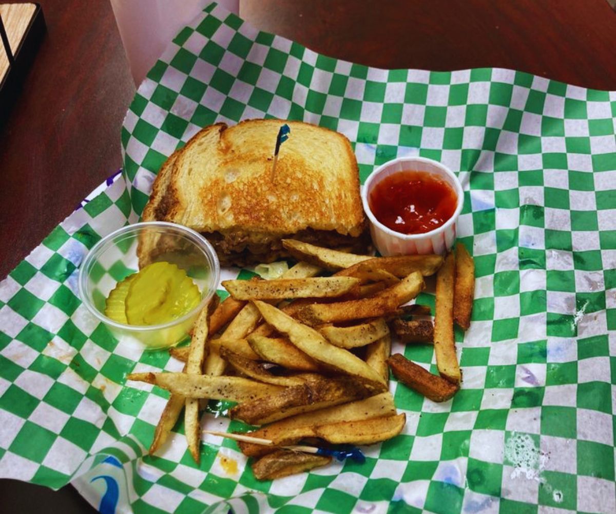 The Burger House - Patty Melt and Fries