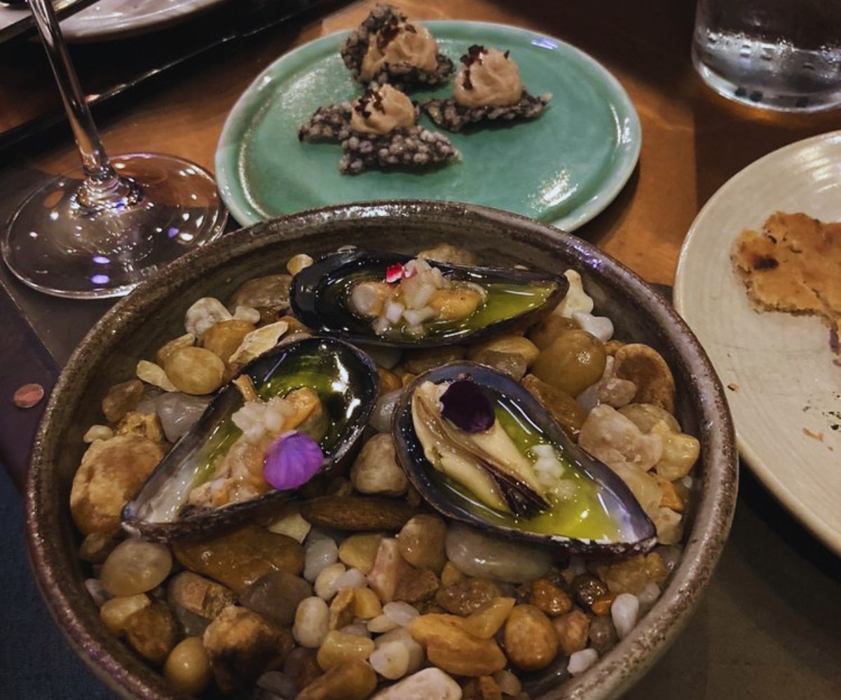 Machete - Smoked Mussels