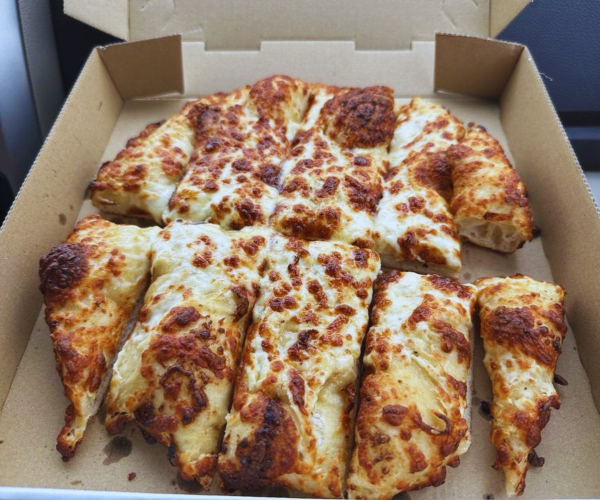 Surefire Pizza - Cheesy Breadsticks