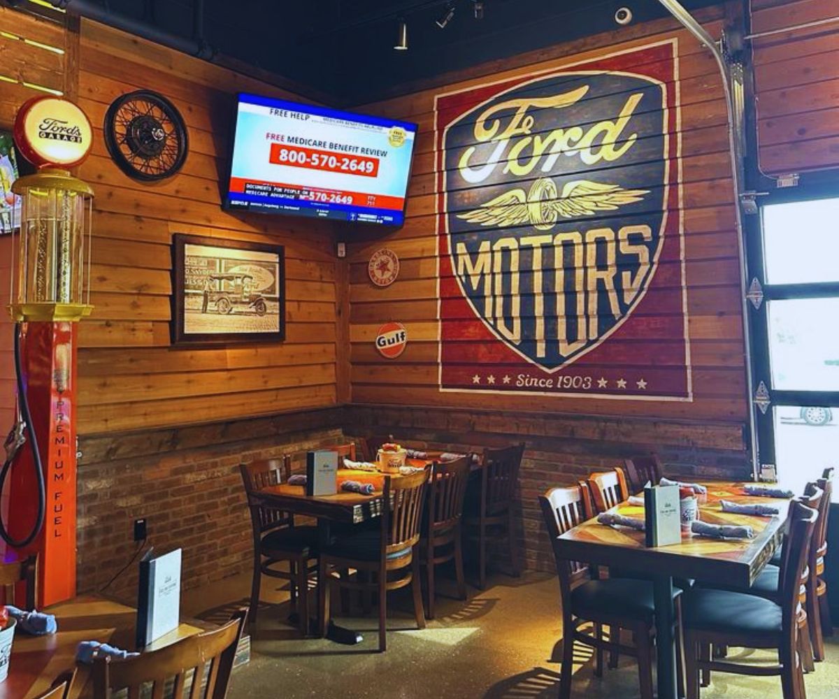 Ford's Garage - Indoor Dining Area 