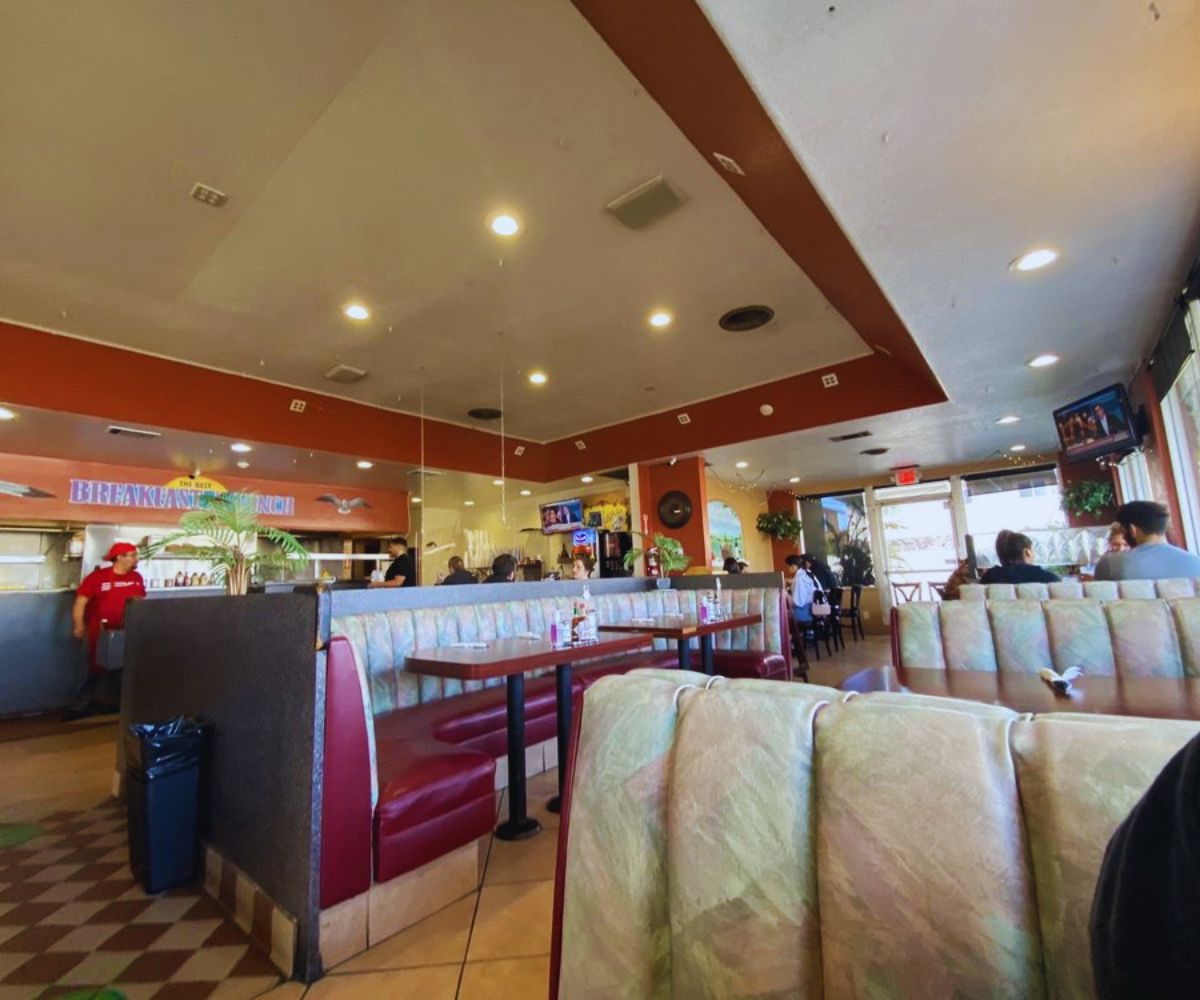 The Best Breakfast Cafe - Dining & Seating Area