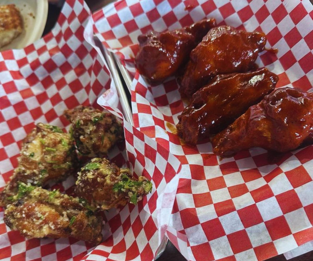Surefire Pizza - Garlic Parmesan and BBQ Wings