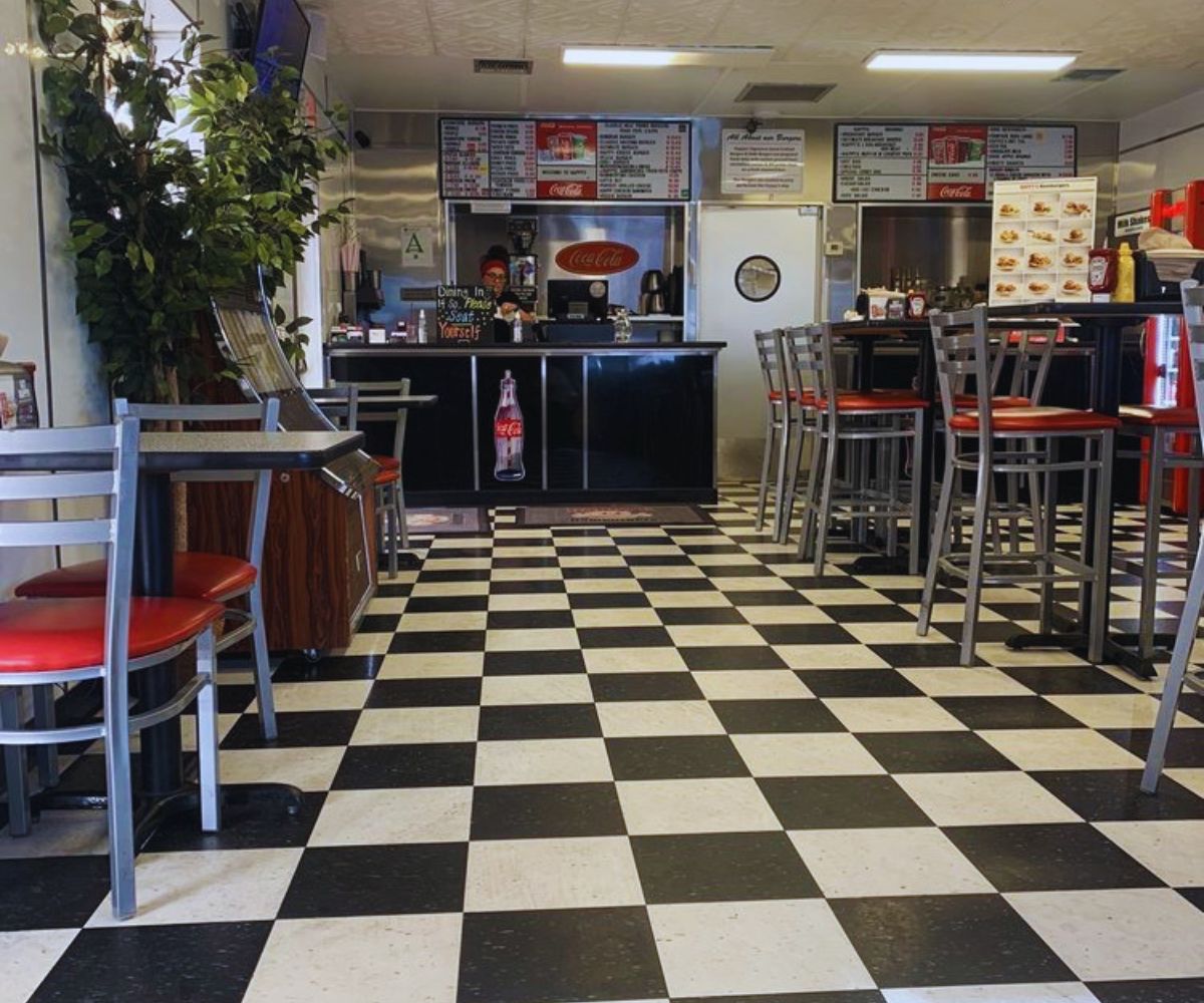 Happy's Hamburgers - Interior Seating Area 