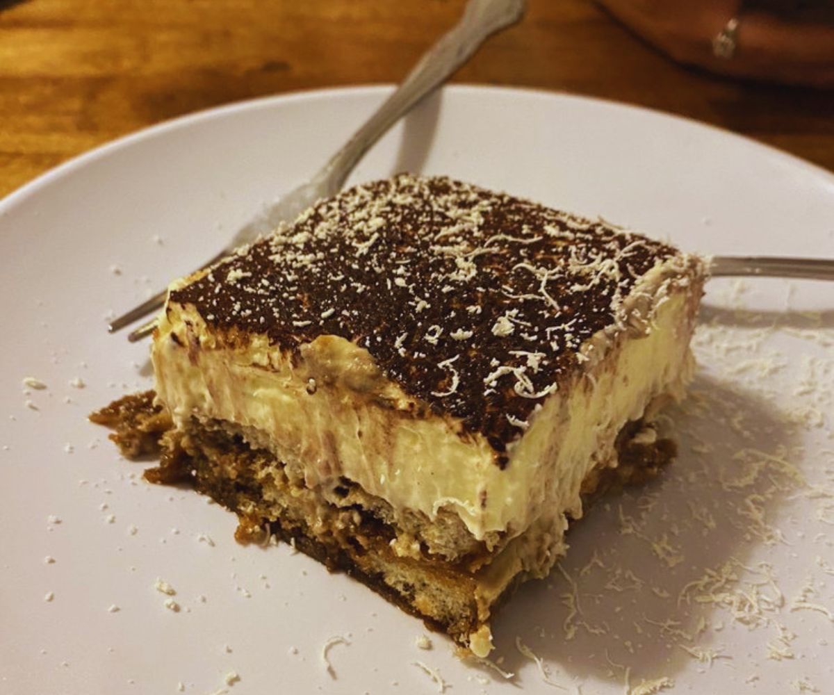 Giuseppe's Cafe - Tiramisu