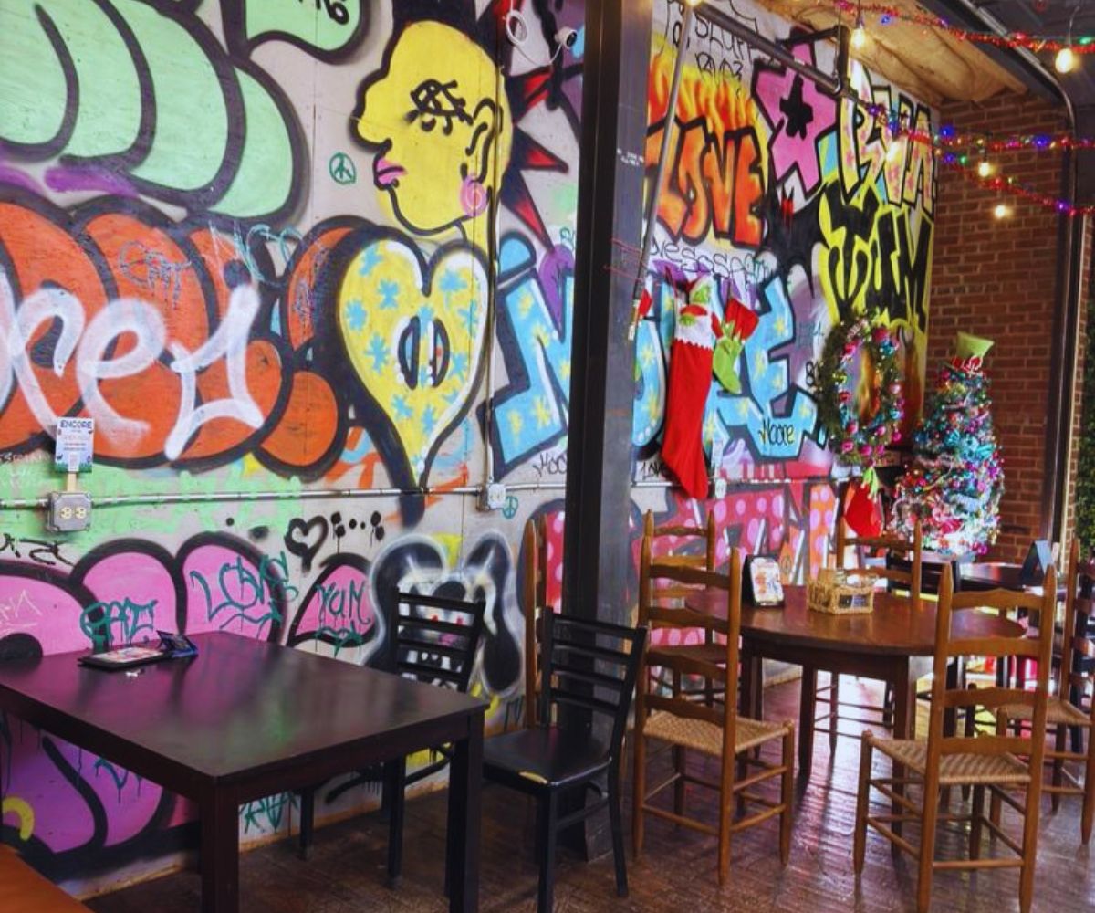 Moore Street Café - Indoor Dining Area